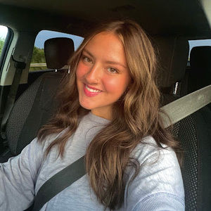 Meet your Posher, Lauren